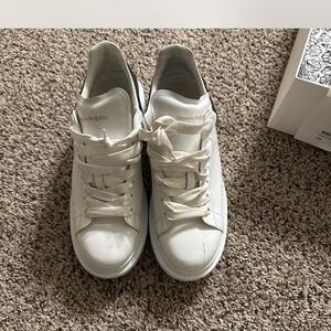 Alexander McQueen Cream Lace-Up Sneakers